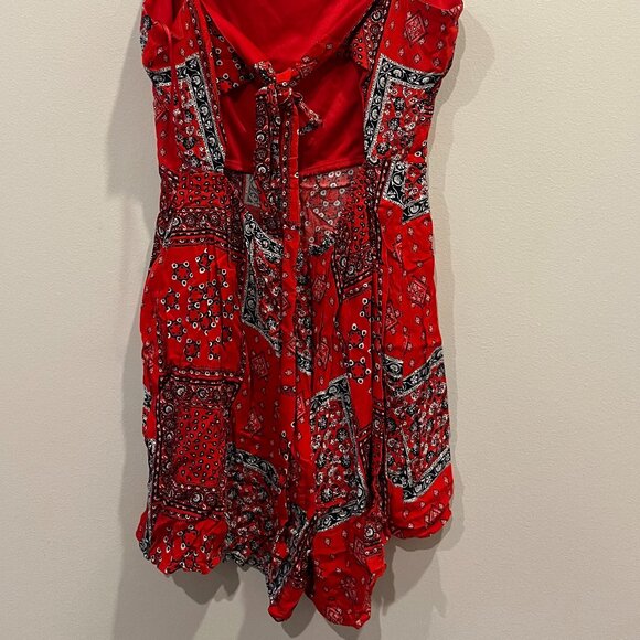 Patterned Western Romper with Tie in the Back - Picture 6 of 7